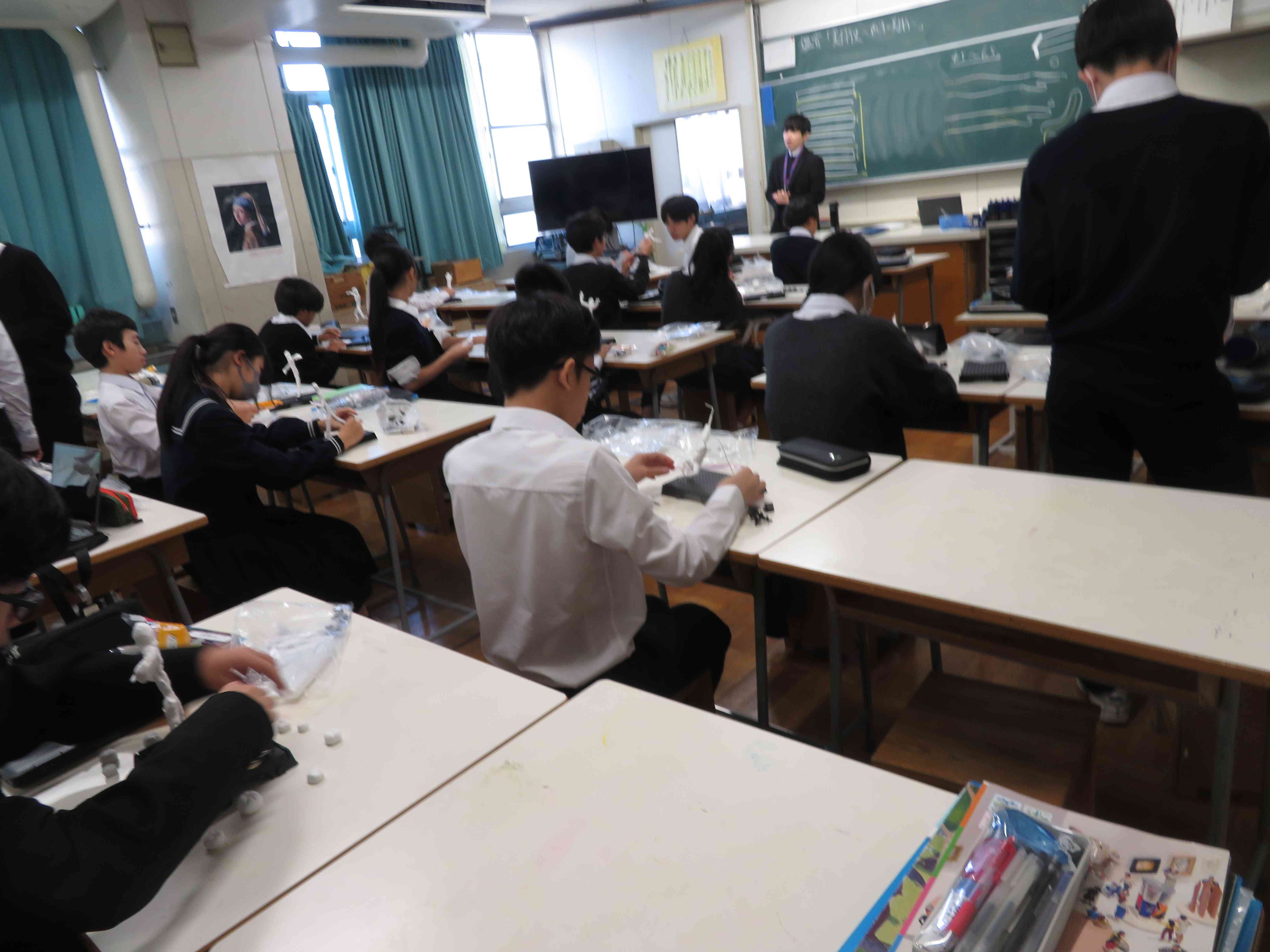 1年美術全体IMG_4880