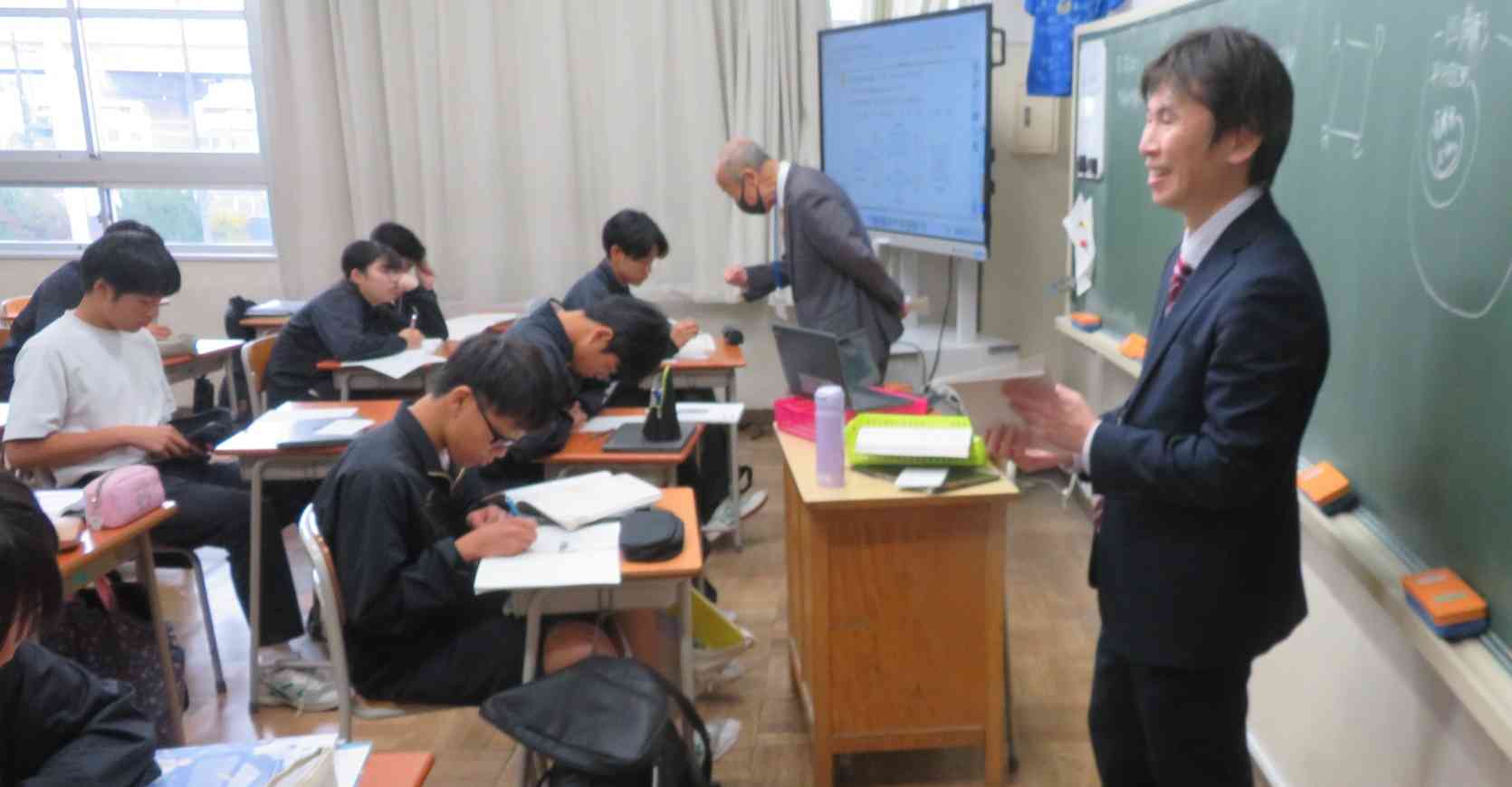 I2年数学3MG_8399[1]