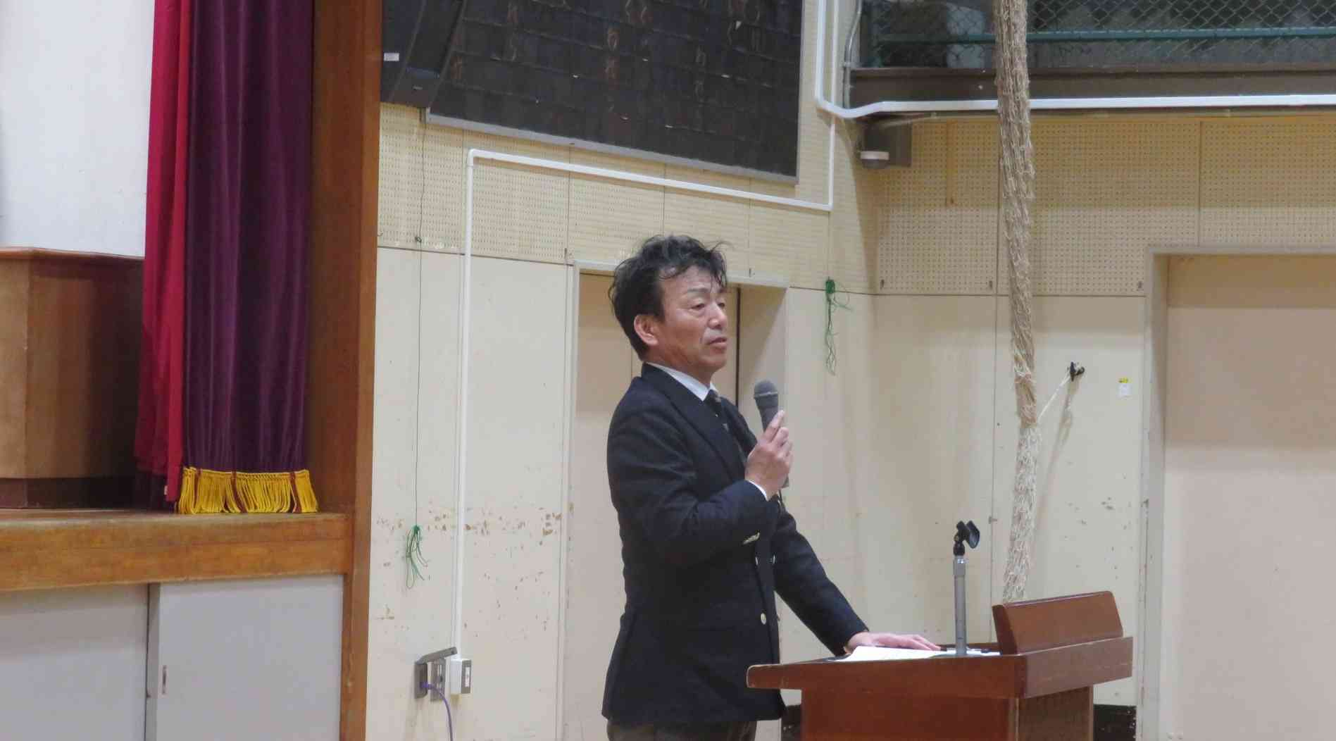 新入生保護者説明会　校長IMG_1053[1]