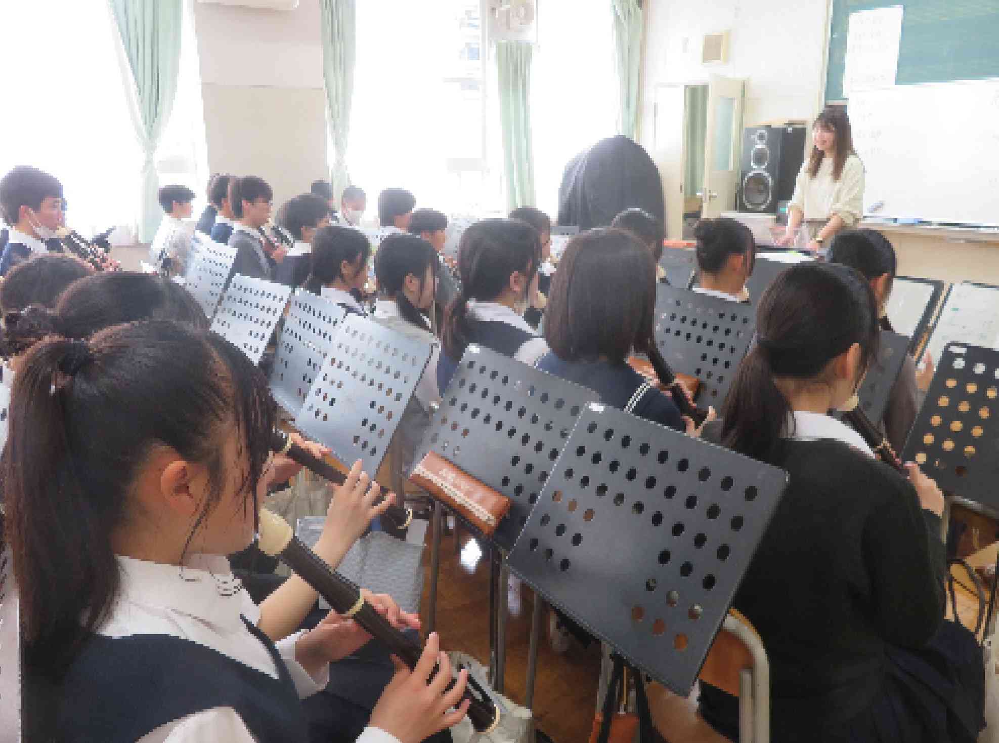 2年音楽1IMG_4497[1]