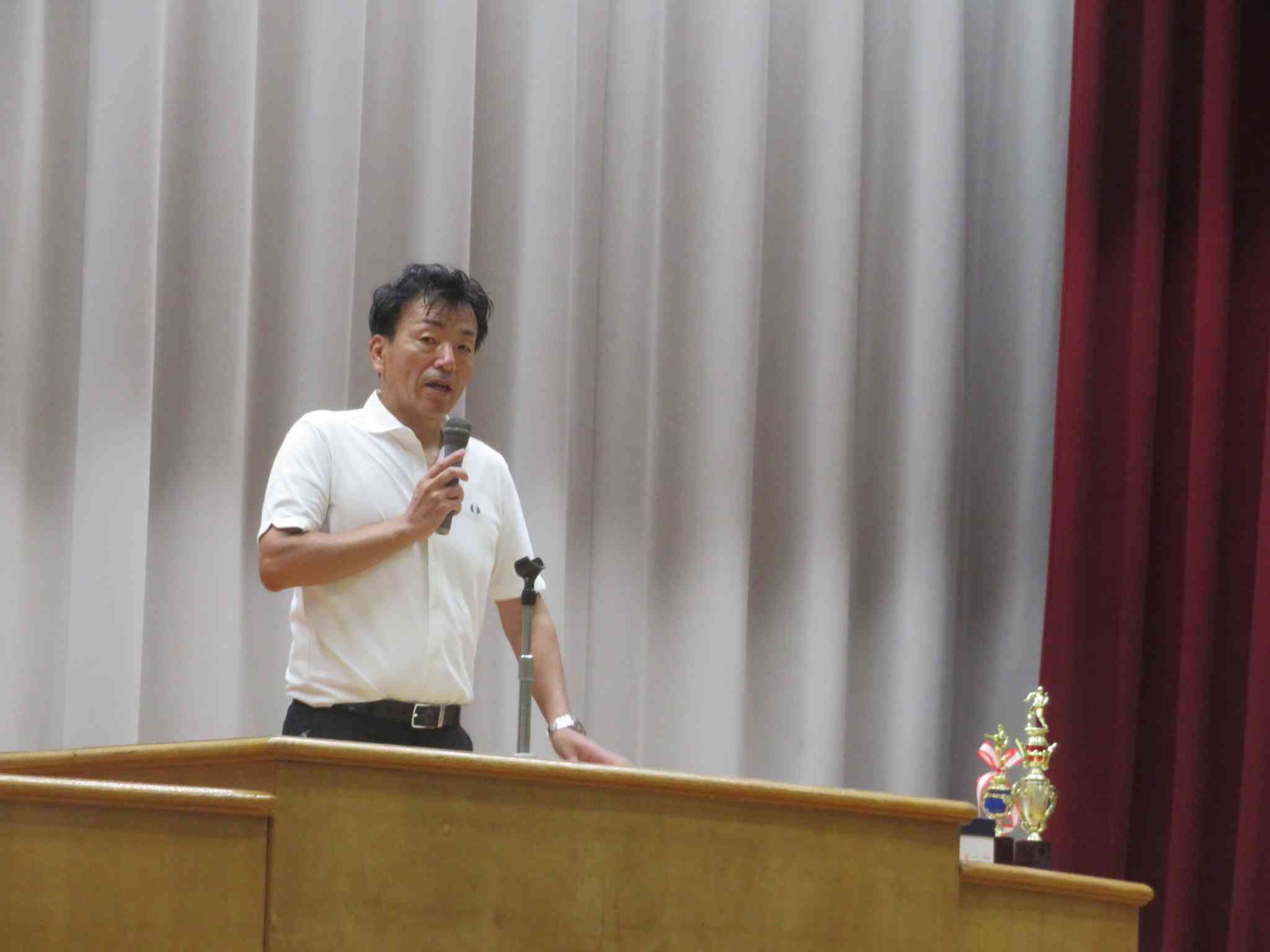 全校集会　校長IMG_1958