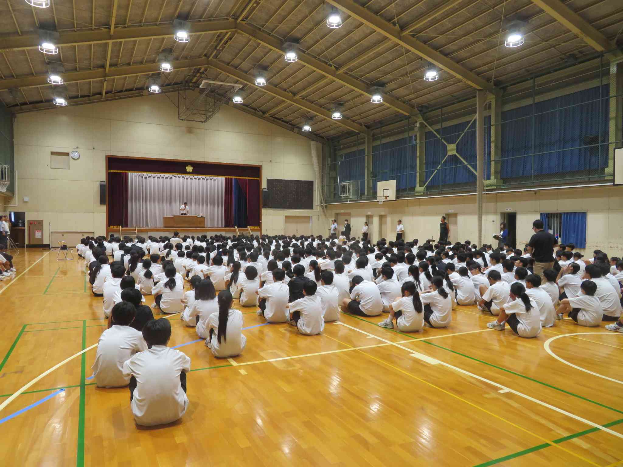 全校集会　全体