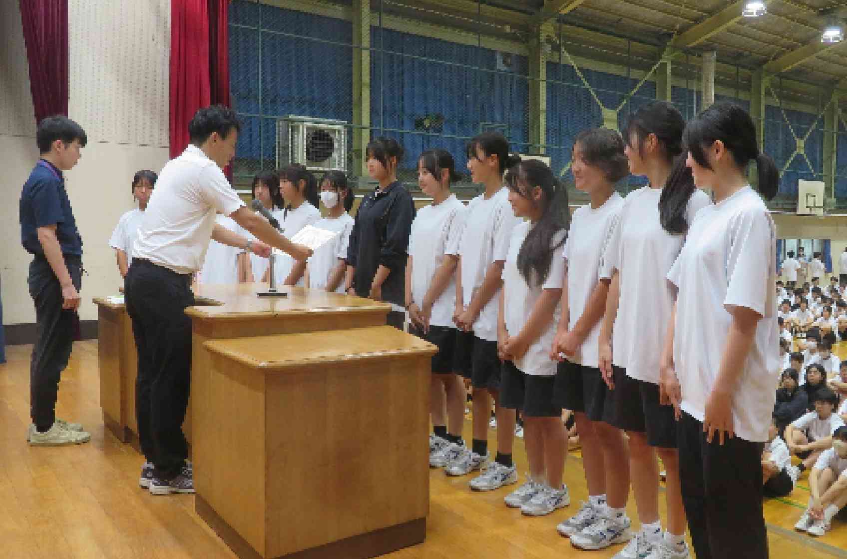 全校集会テニス　女子IMG_1995[1]