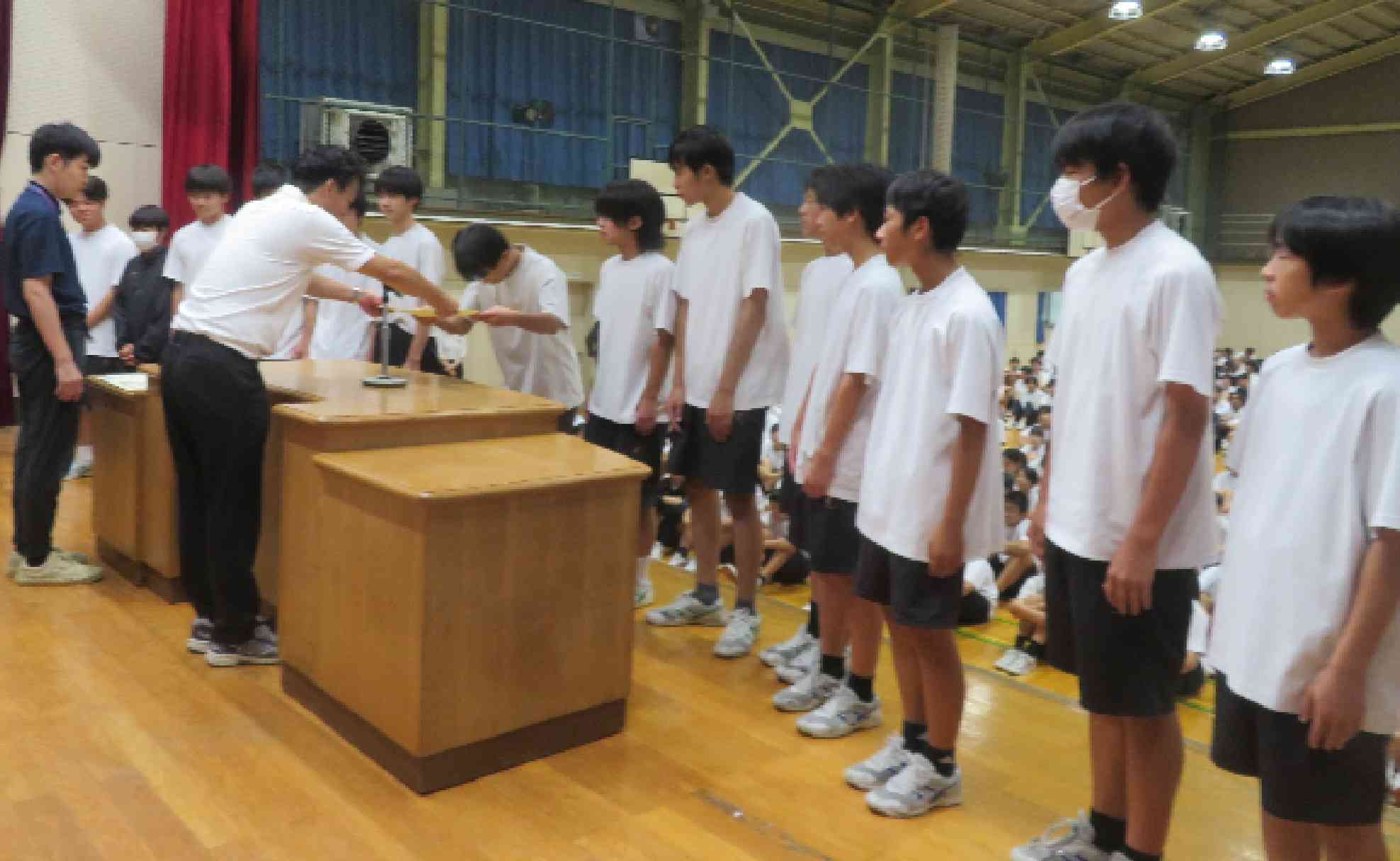 全校集会テニス男子[1]