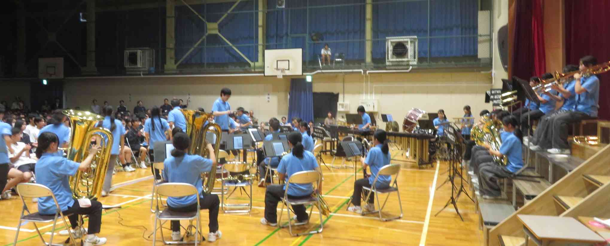 吹奏楽部３[1]